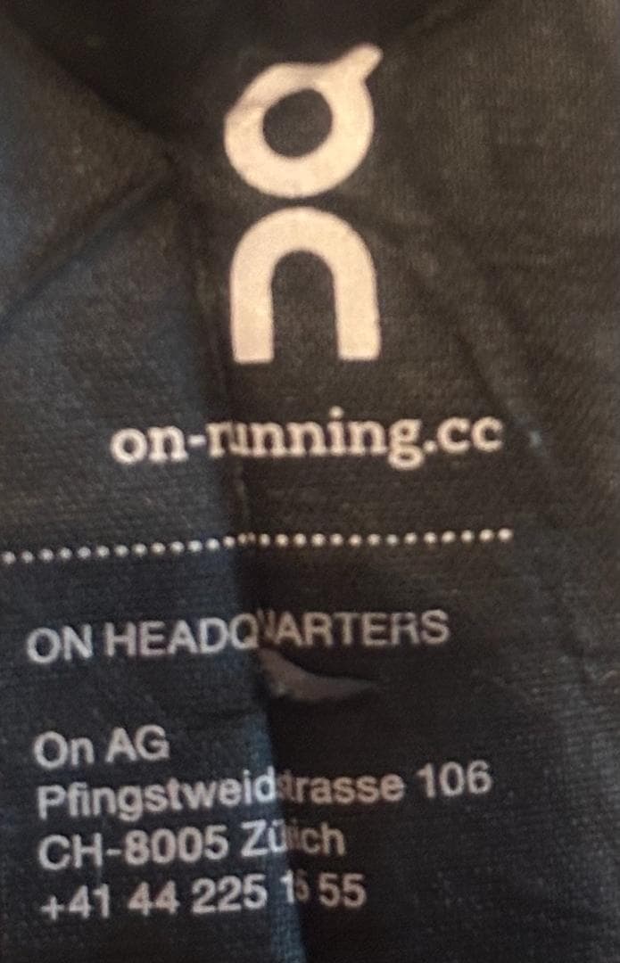 【正規品】 On オン ランニング 長袖Tシャツ