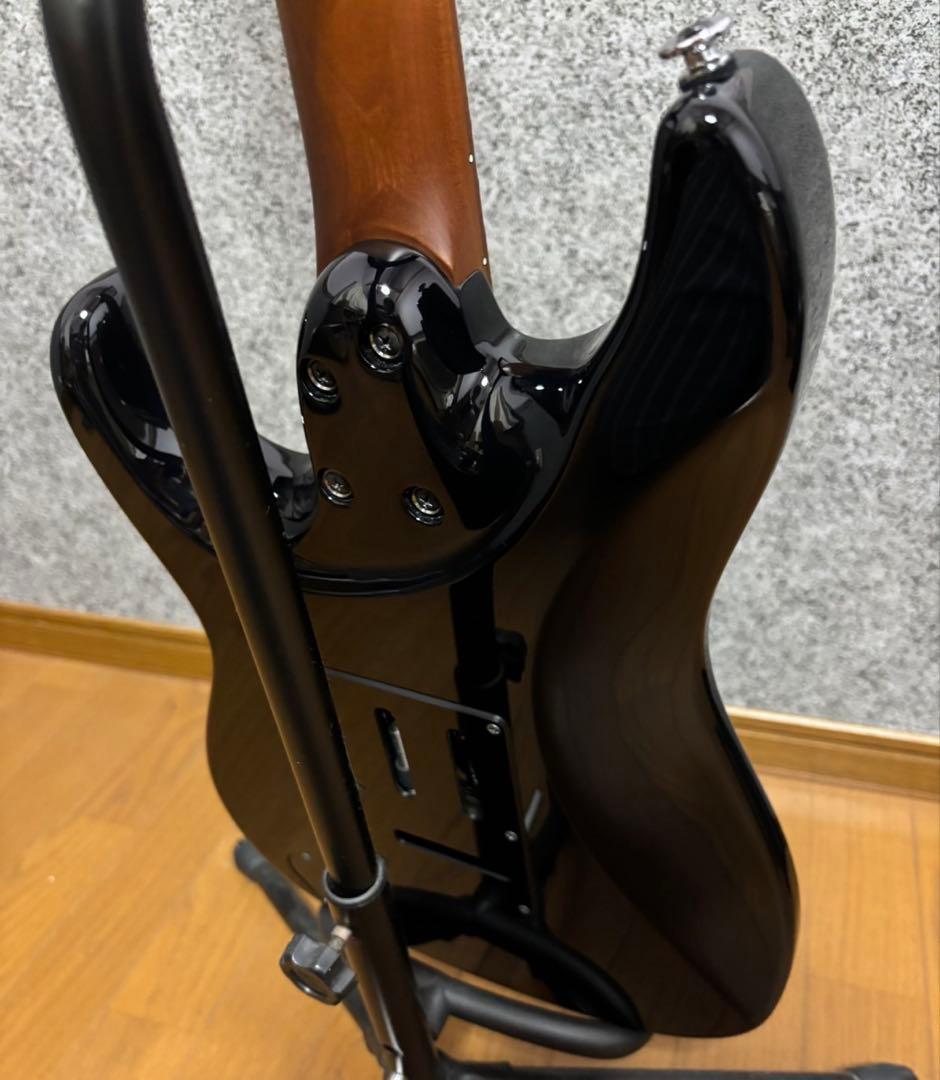 美品　Ibanez AZ2204B Prestige