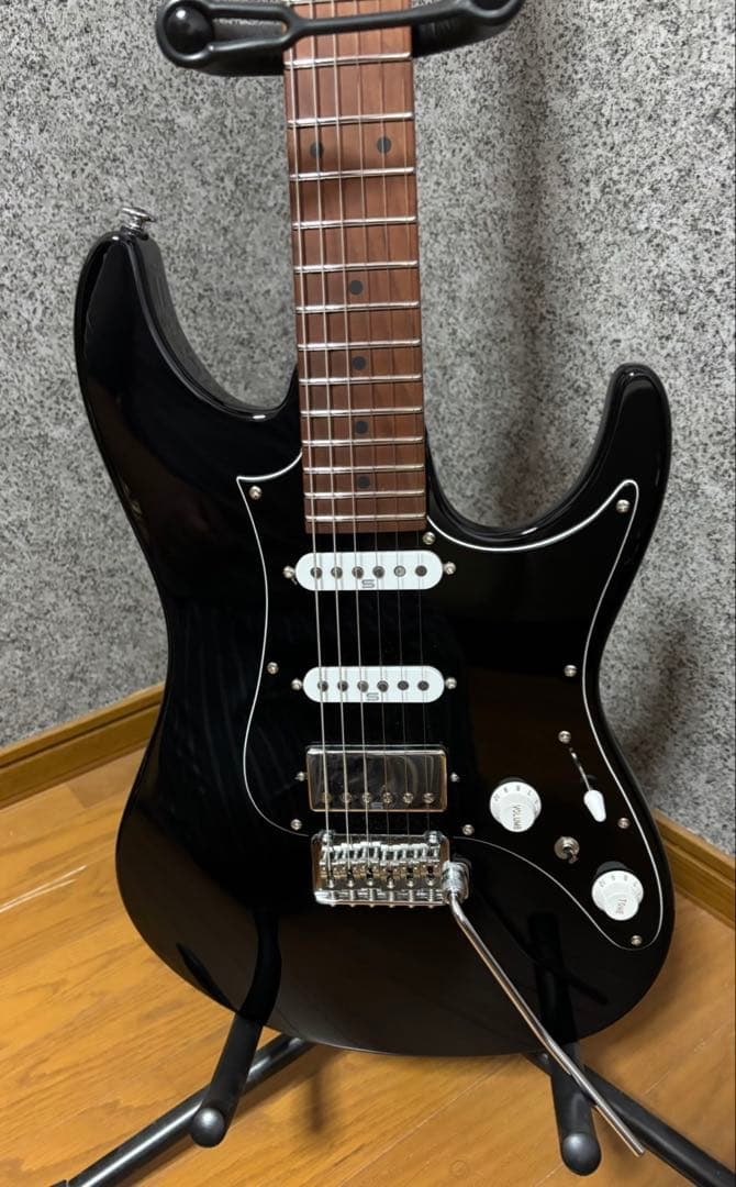 美品　Ibanez AZ2204B Prestige