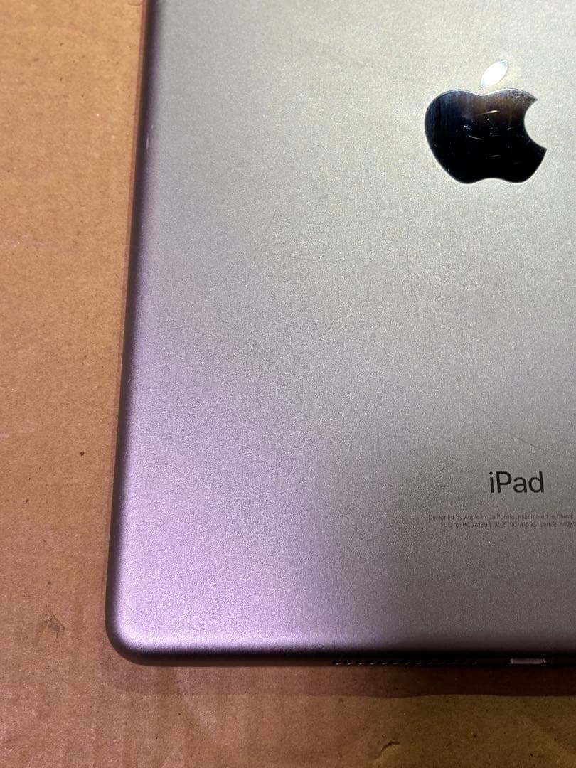 iPad 第6世代 32GB Wi-Fiモデル 本体のみ　【バッテリー交換済み】