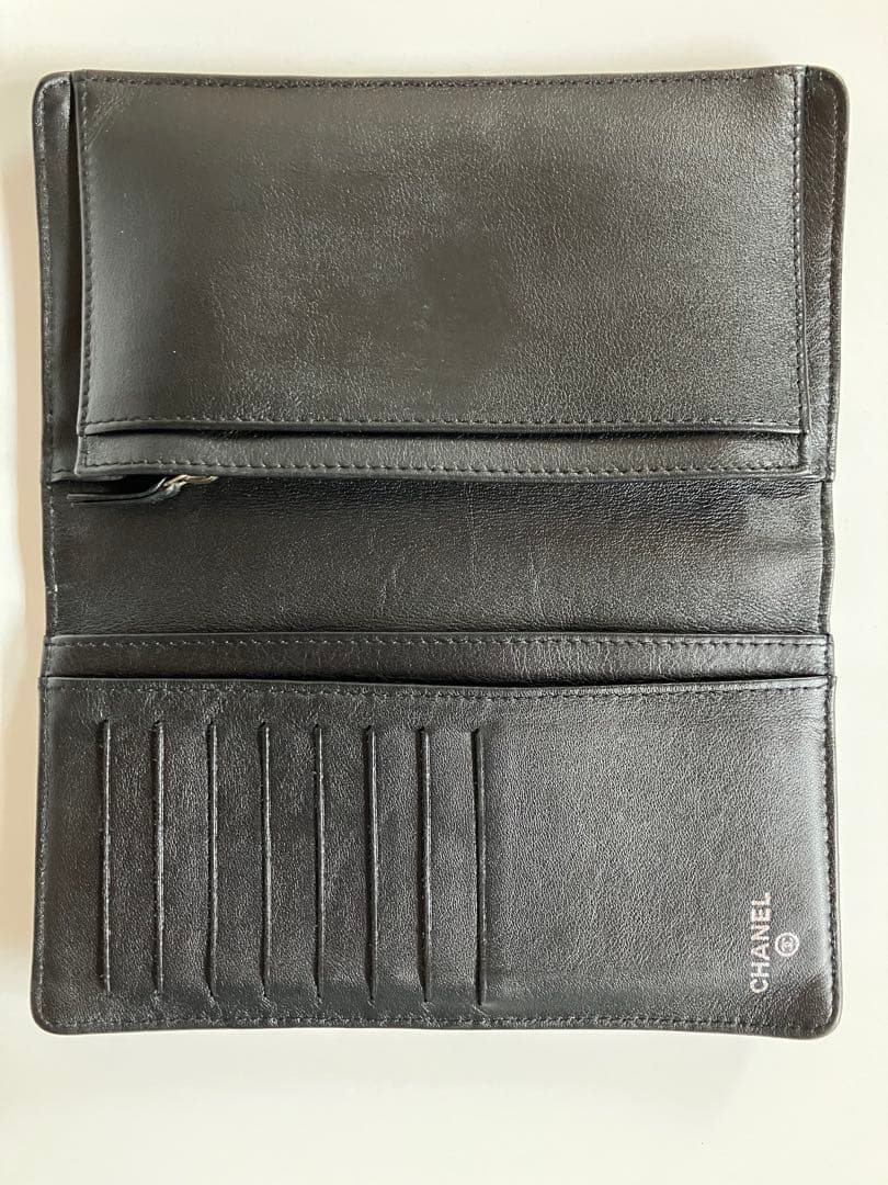CHANEL【シャネル】キャビアスキン二つ折り財布