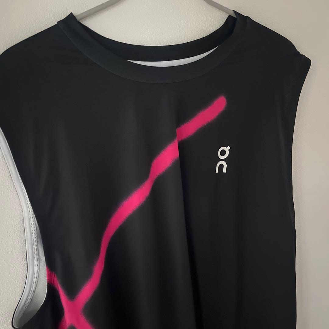 On court tank ノースリーブ　テニス　Tシャツ　オン