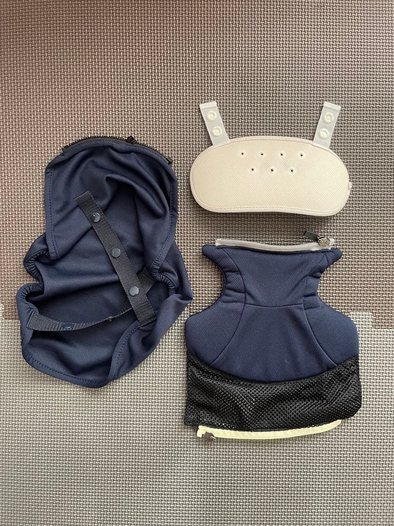 【美品❣️おまけ付き】アプリカ ラクリス 抱っこ紐 ネイビー メッシュ