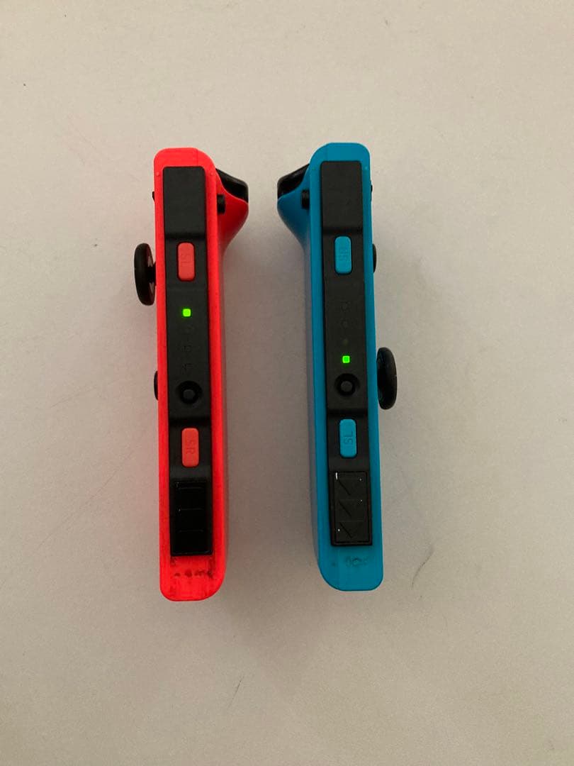 Joy-Con 赤青