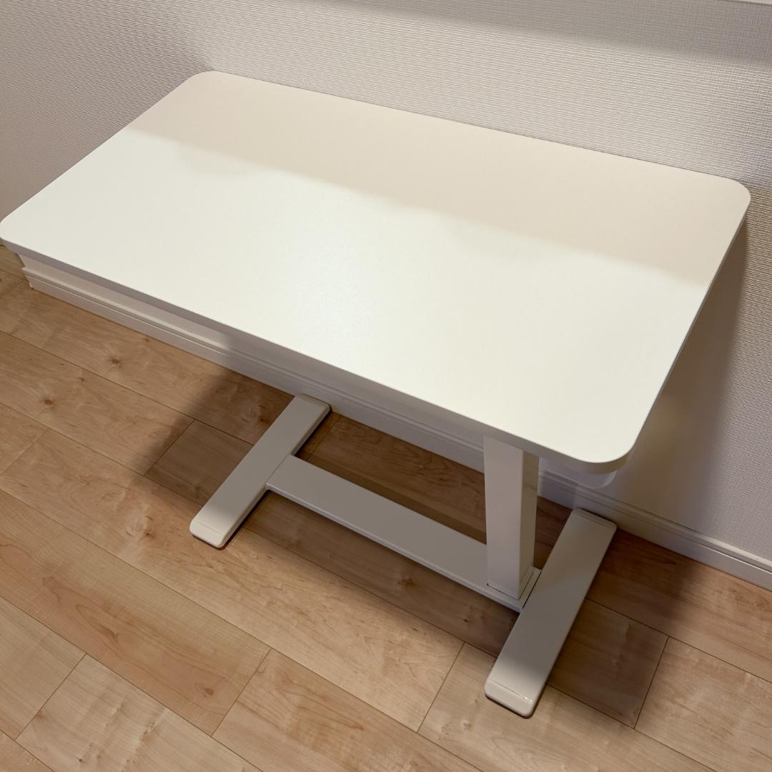 IKEA 昇降式テーブル キャスター付き　BOLLSIDAN　ボッルシダン