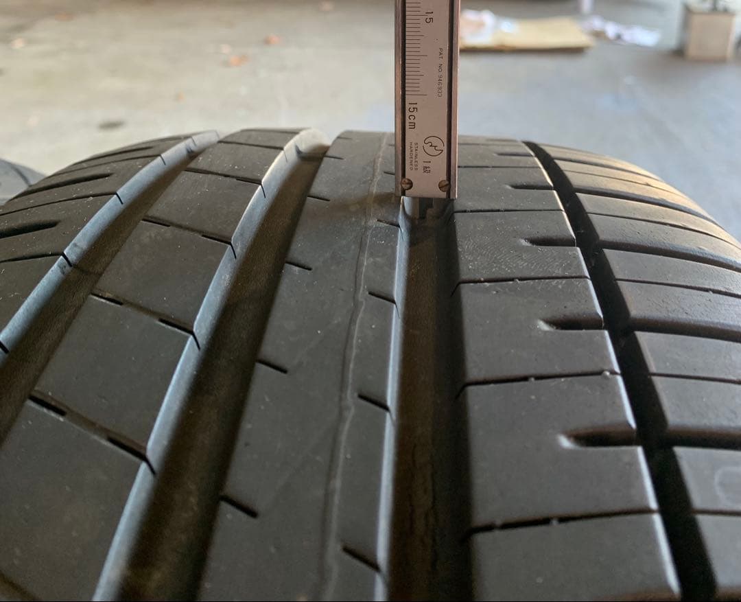 【チョコさん専用】　 FALKEN 235/50R18 タイヤ 4本セット