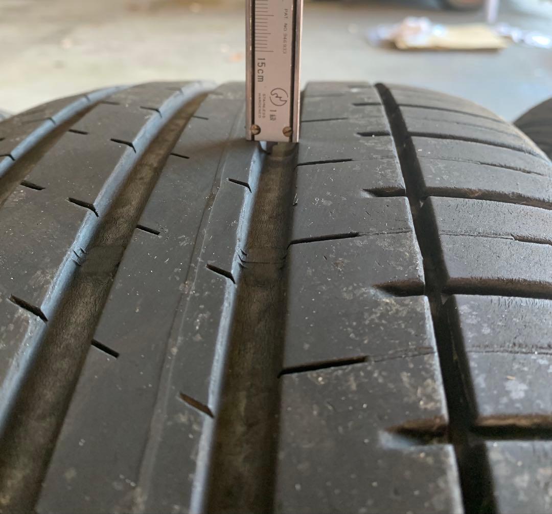 【チョコさん専用】　 FALKEN 235/50R18 タイヤ 4本セット