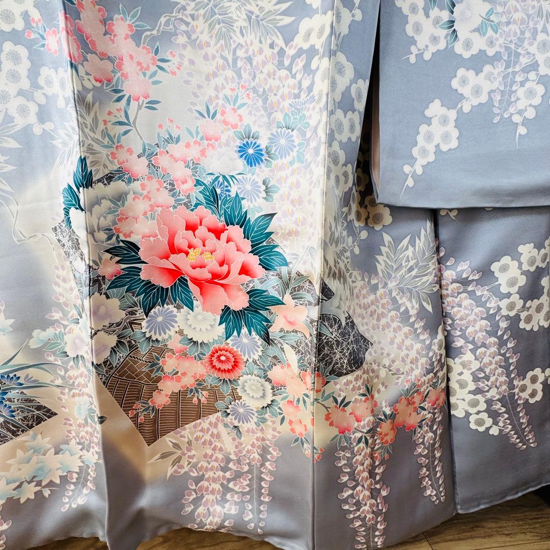 美品　現代　振袖　成人式　着物　正絹　163裄68 シルバー　水色　ピンク　花柄