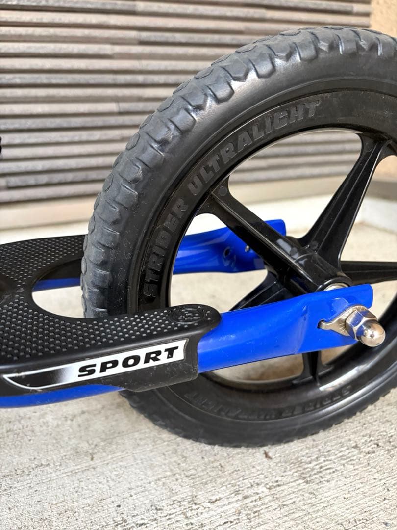 極美品　STRIDER SPORT ストライダー　スポーツ ブルー