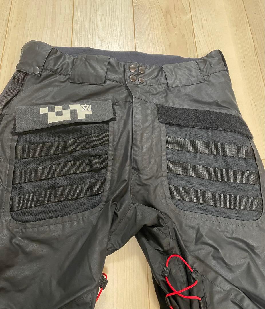 ZenithAndNadirスノボードパンツ 笠原啓二郎