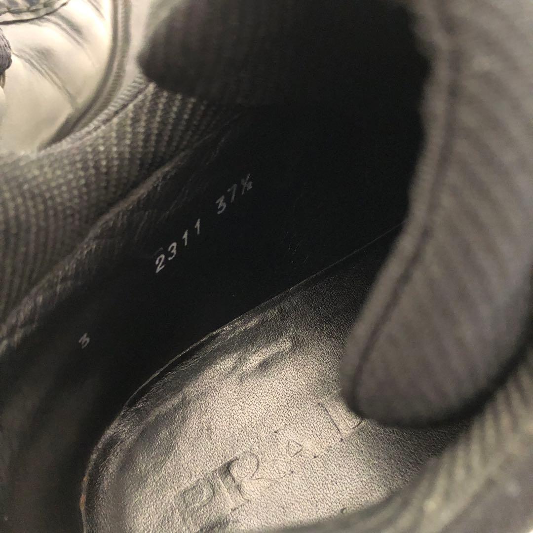 靴 PRADA leather boots black archive