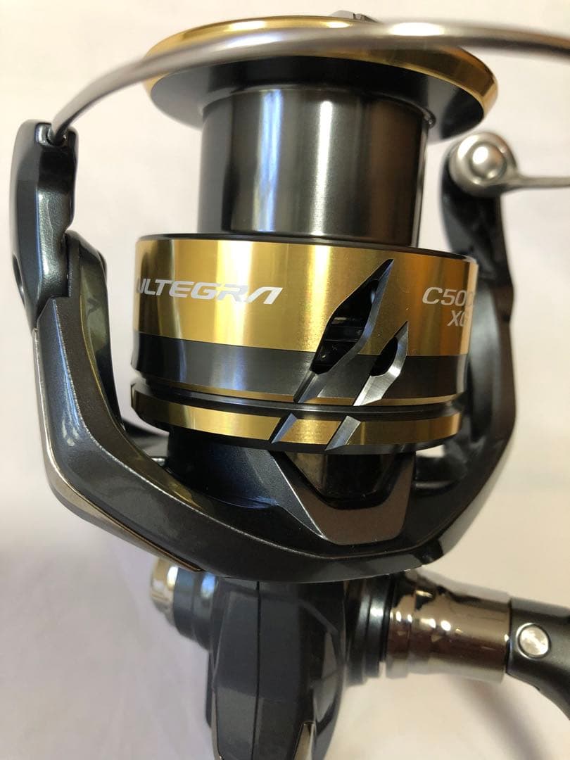 極美品　DAIWA ダイワ　25アルテグラ　C5000 XG スピニングリール