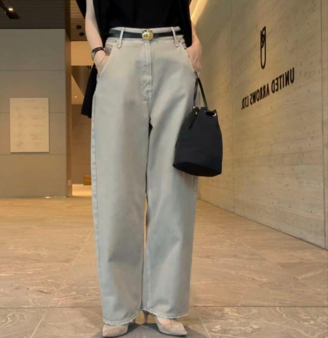 美品　upperhights for conte ベージュデニムパンツ　24