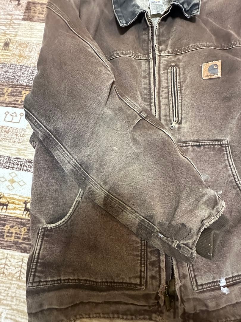 ハ*ー様 Carhartt トラディショナルデトロイトチョアコー卜 フェード ハ