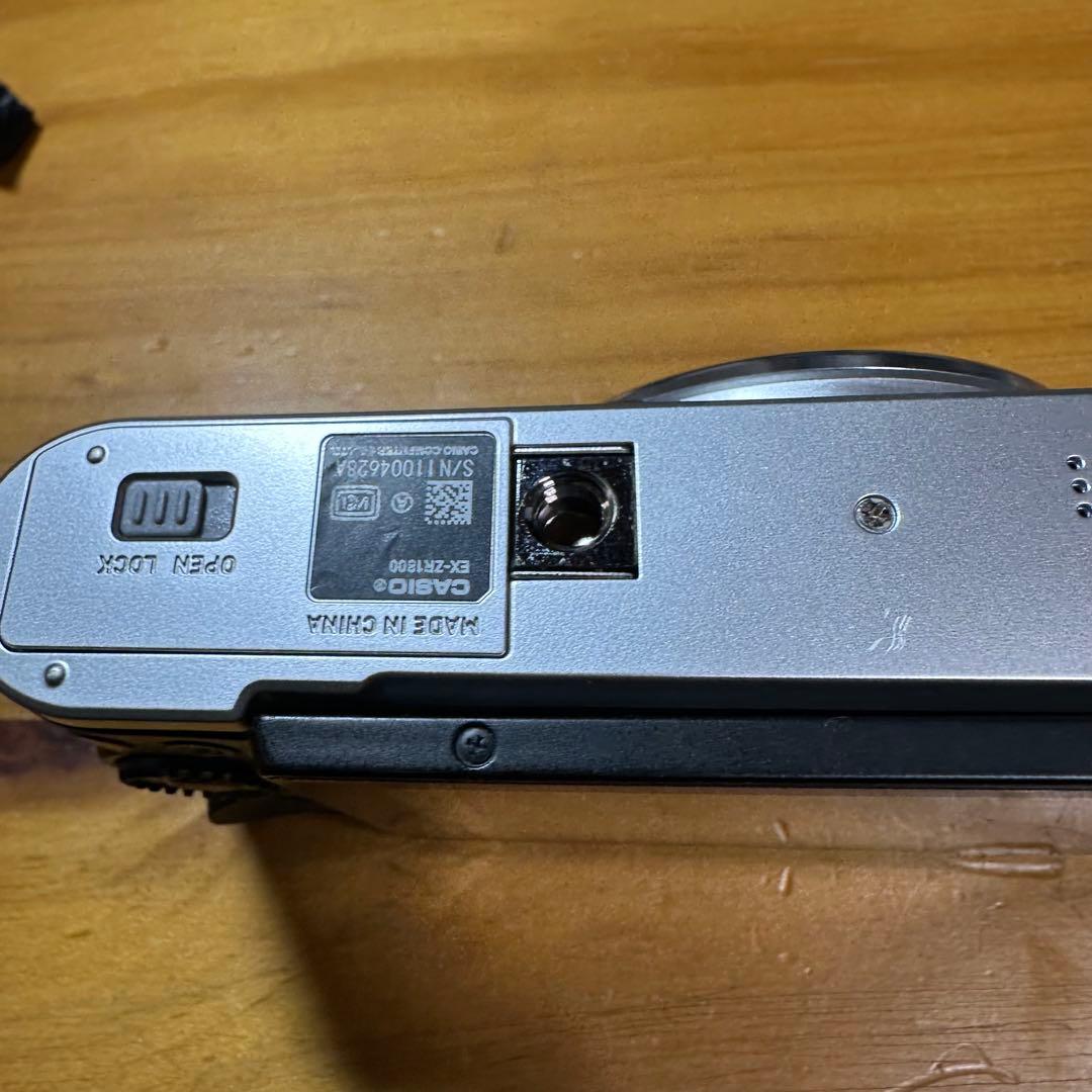 CASIO EXILIM EX-ZR1800 デジカメ ほぼ新品 5981