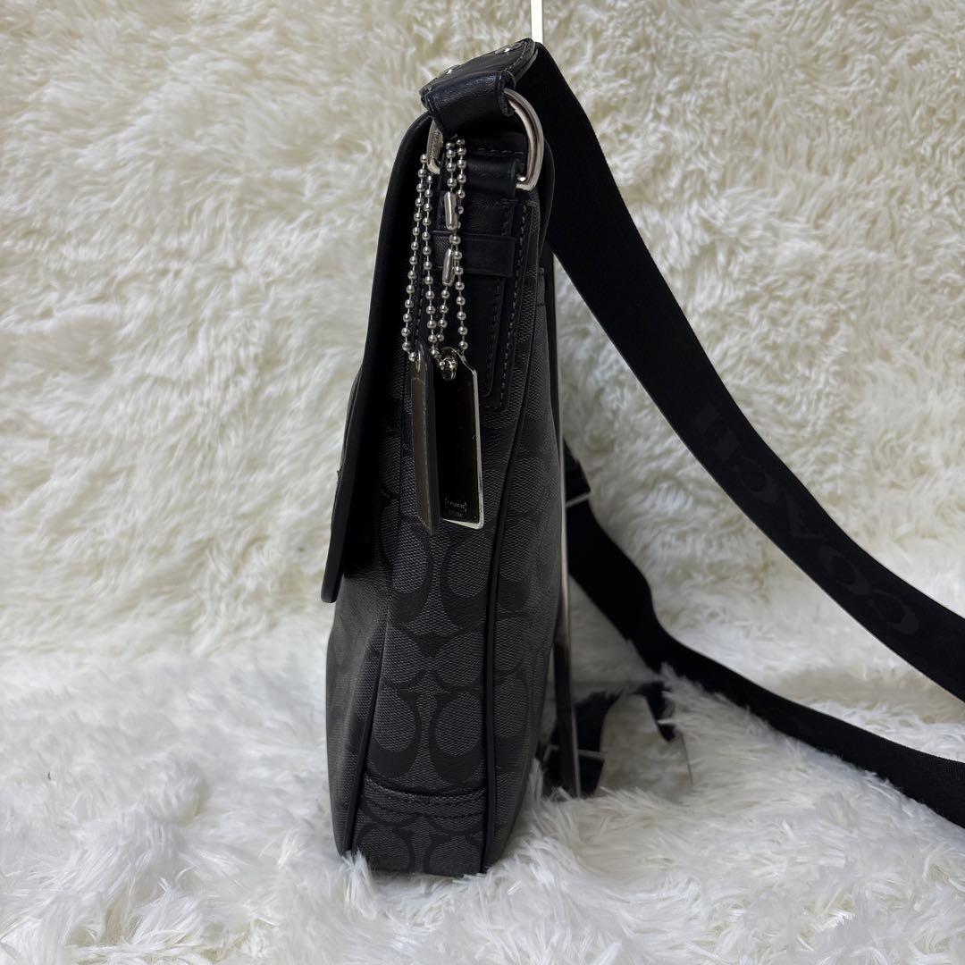 美品✨COACH ショルダーバッグ 黒 シグネチャー 70333