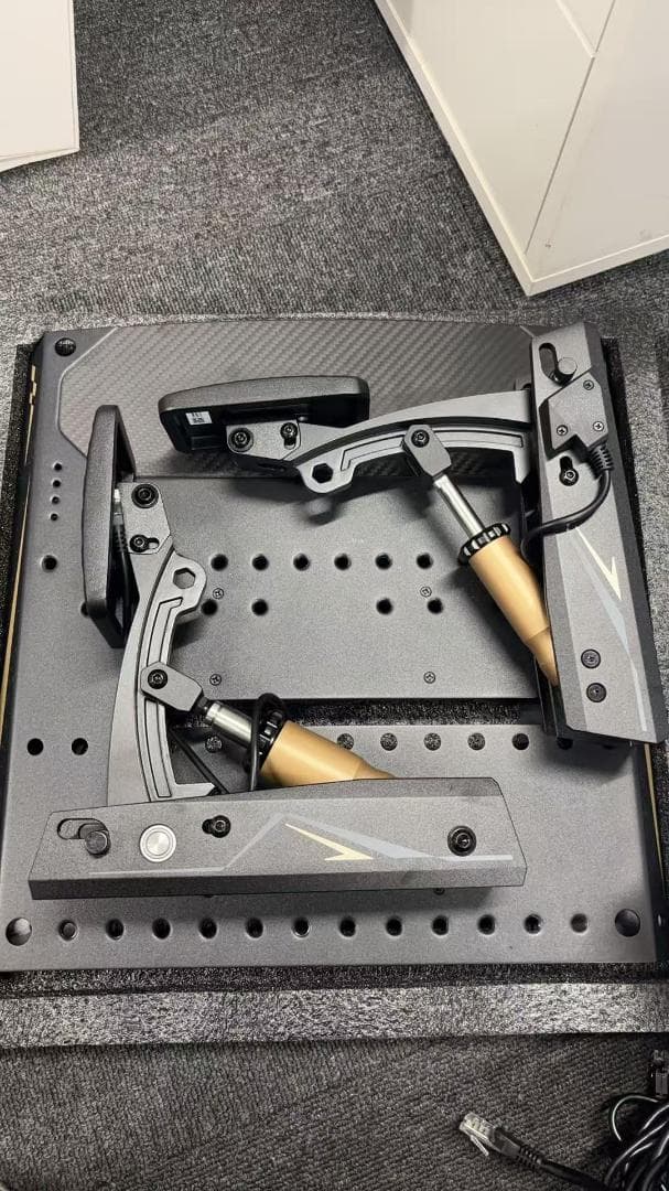 中古品　MOZA 　CRP2ペダル　動作確認済み