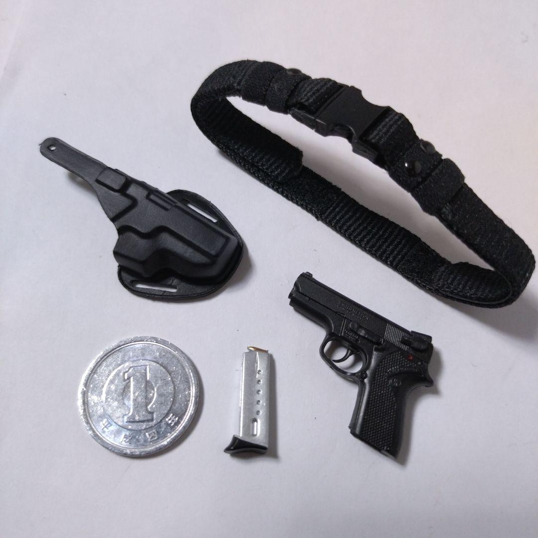 ミリタリー 1/6 DID DAMTOYS LAPD SWAT 90s S&W M6904