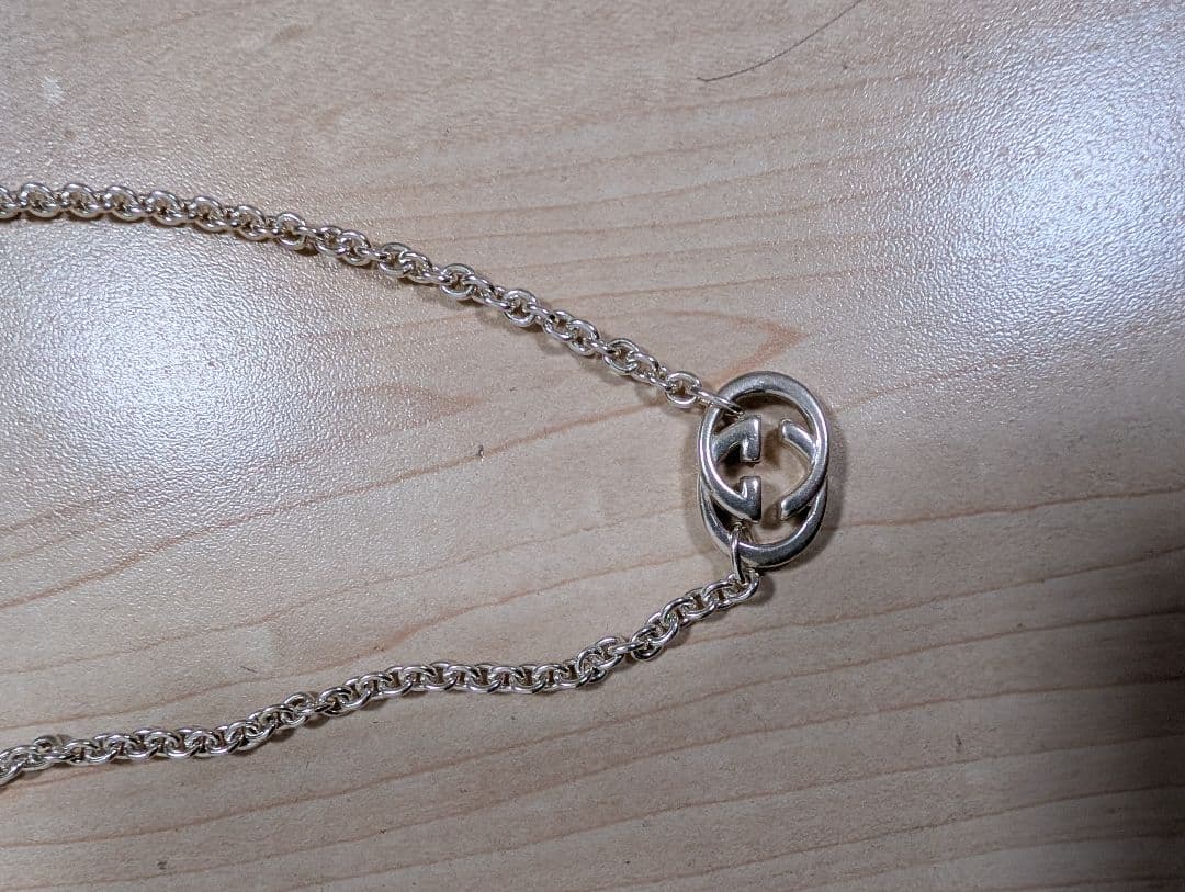 ma　GUCCI シルバー ロゴネックレス
