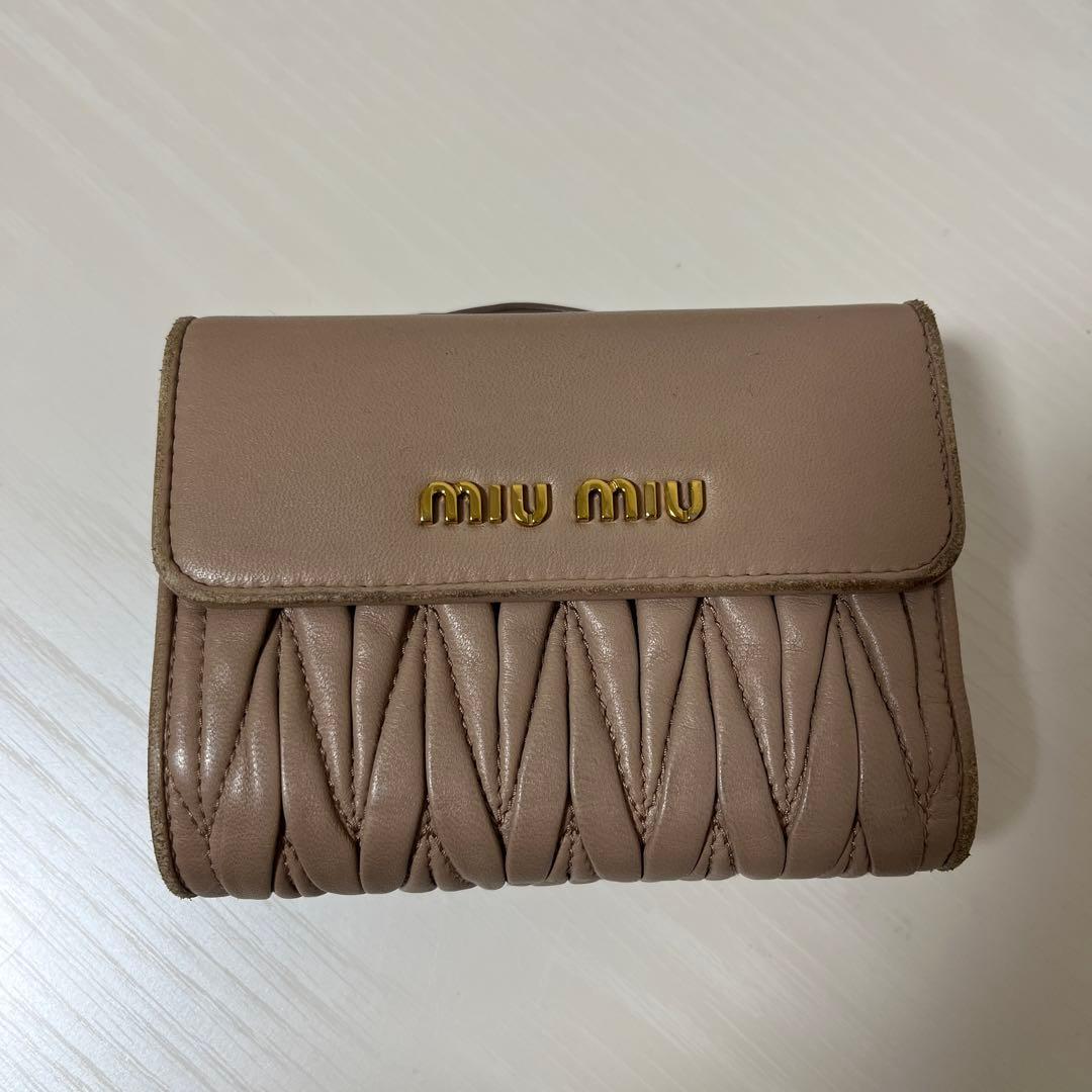 け*さ様 miumiu 【正規品】 マテラッセ　財布