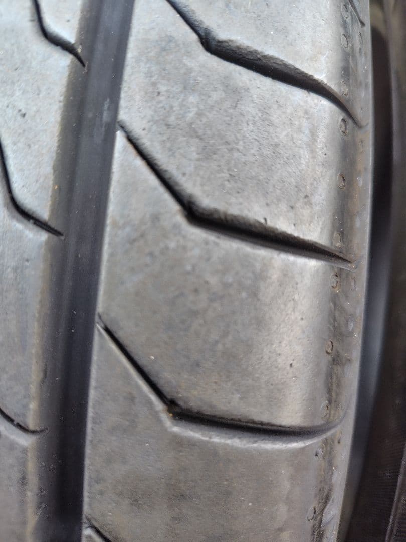 プルプル太郎ヨコハマブルーアースRV03 215/60R17 、24年製、