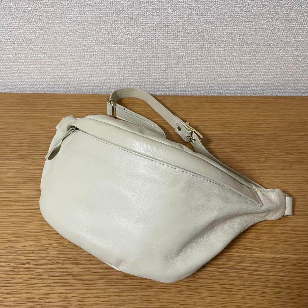 AULENTTI オウレンティ ボディーバッグ ショルダーバッグ
