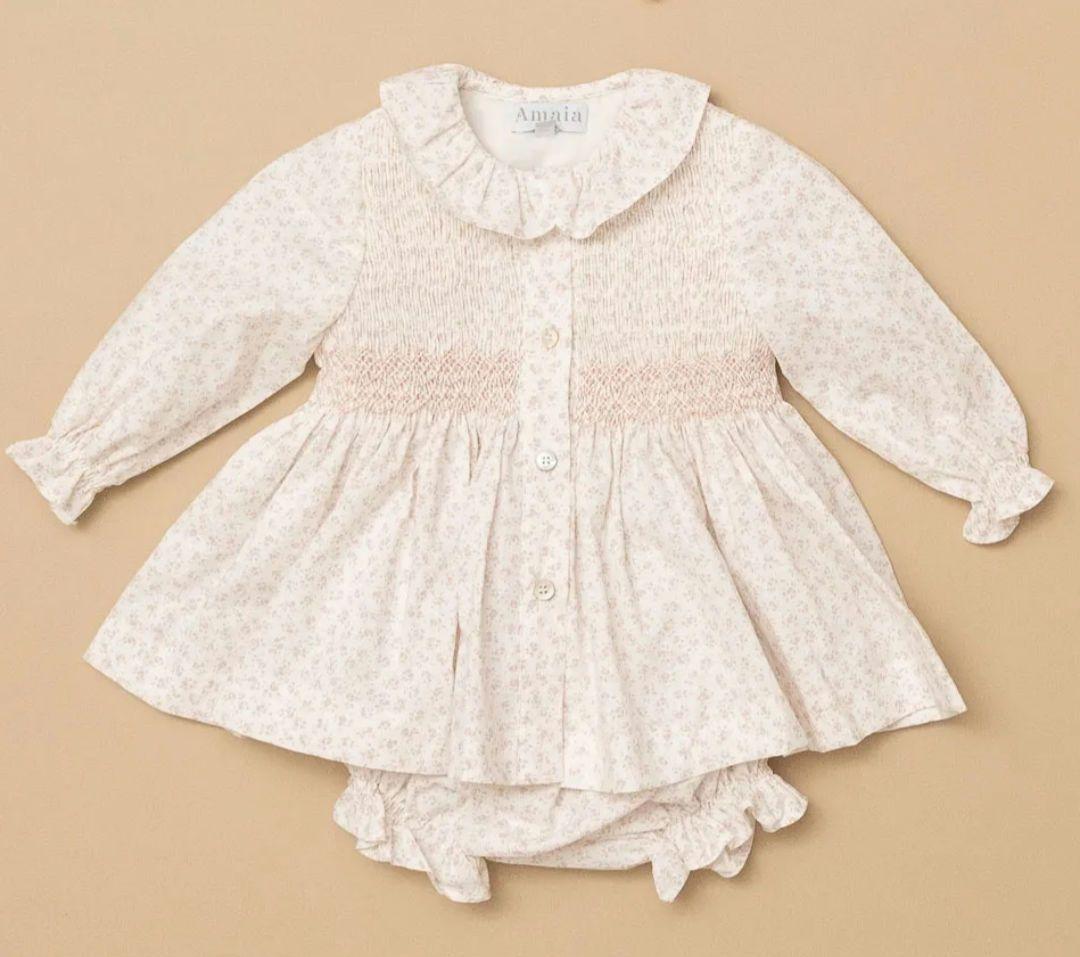 Amaia Kids アマイアキッズ スモッキング刺繍セットアップ