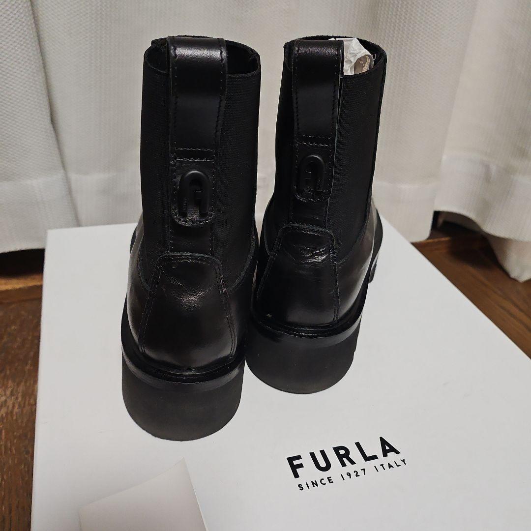 FURLA ブラック サイドゴアブーツ37