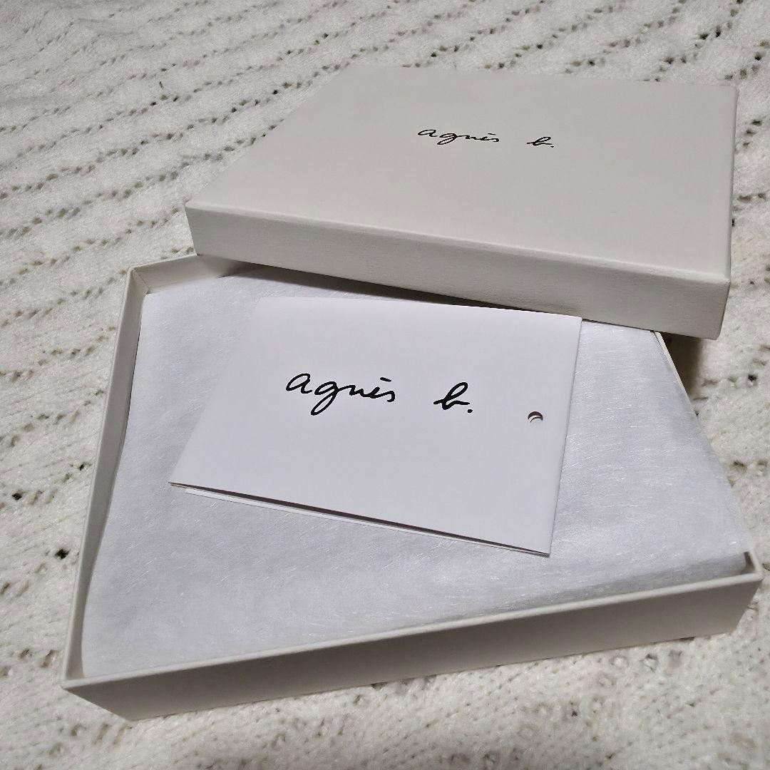 ほぼ新品アニエスベー ホワイトグレー 二つ折り財布おまけ付き