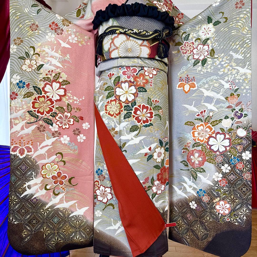 振袖フルセット　桜色/灰/黒のグラデーション飛鶴柄の格調高いデザインのお振袖正絹
