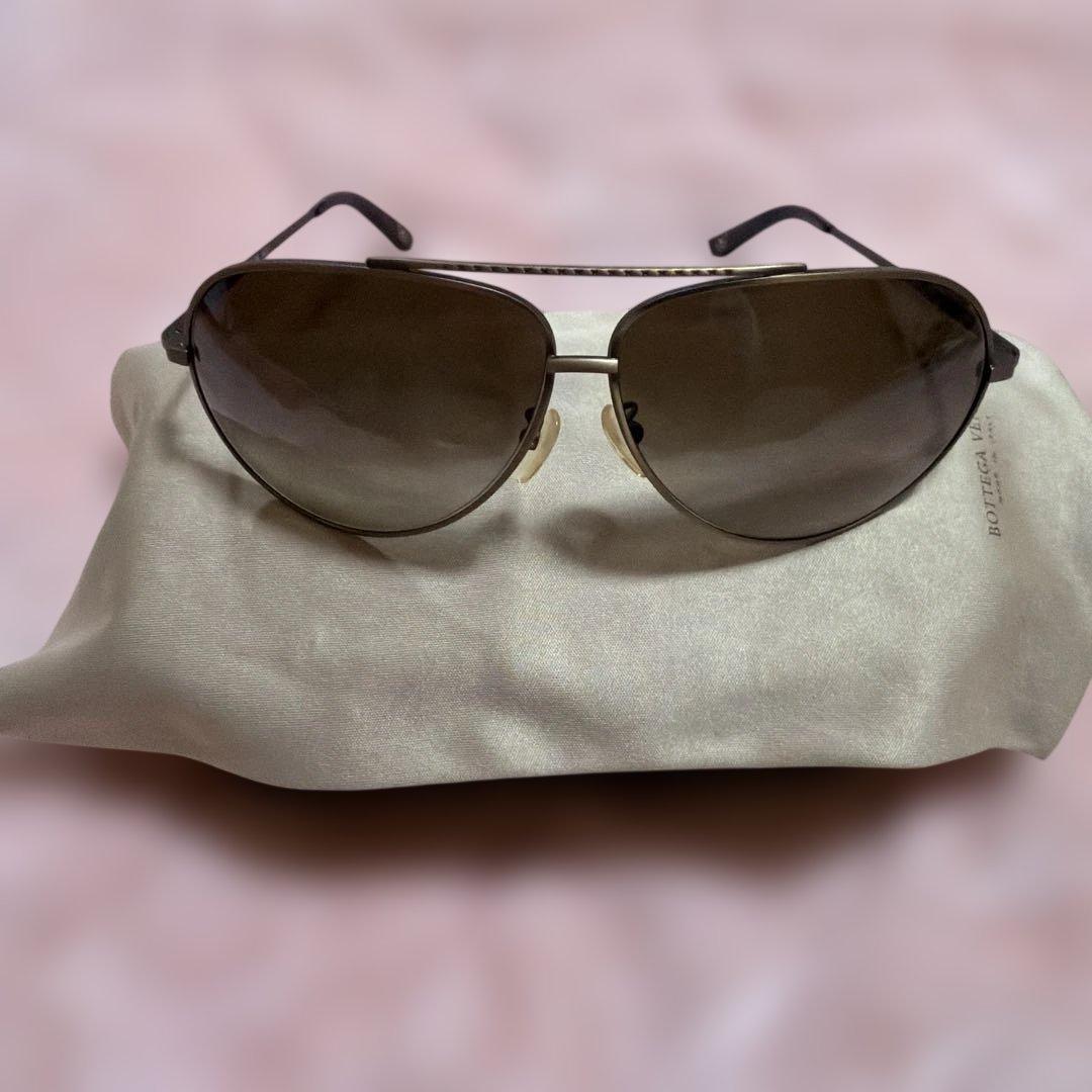 Bottega Veneta サングラス グラデーションレンズ