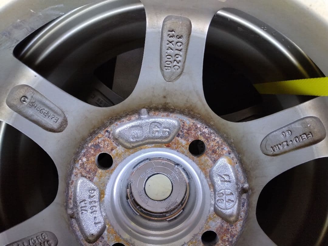 ブリヂストン スタッドレスタイヤ 155/65R13 4本セット 23年製
