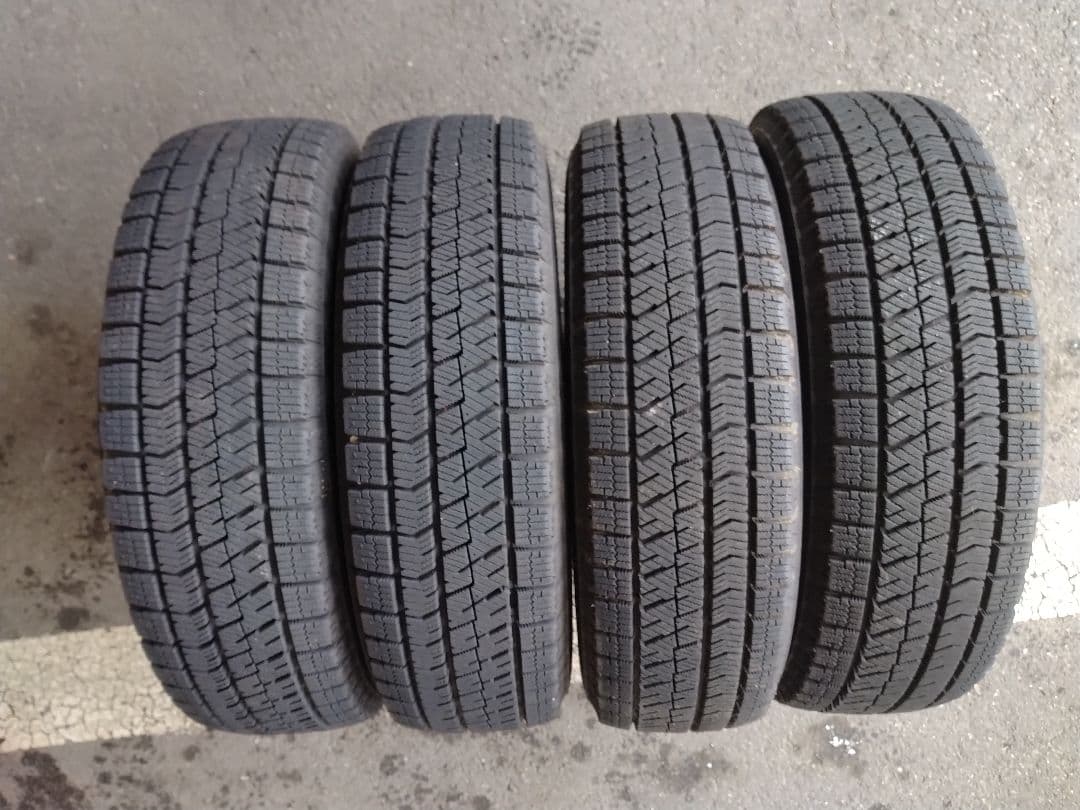 ブリヂストン スタッドレスタイヤ 155/65R13 4本セット 23年製