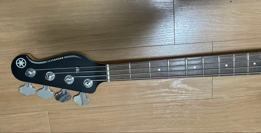 エレキベース YAMAHA