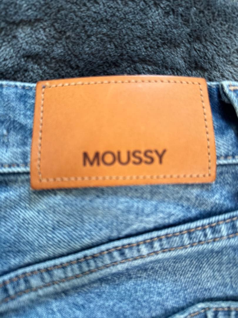 moussy フレアジーンズ 22インチ 未使用に近い