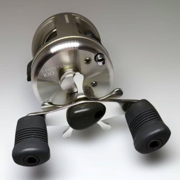 h*9様 SHIMANO　CALCUTTA 100 ベイトリール シルバー