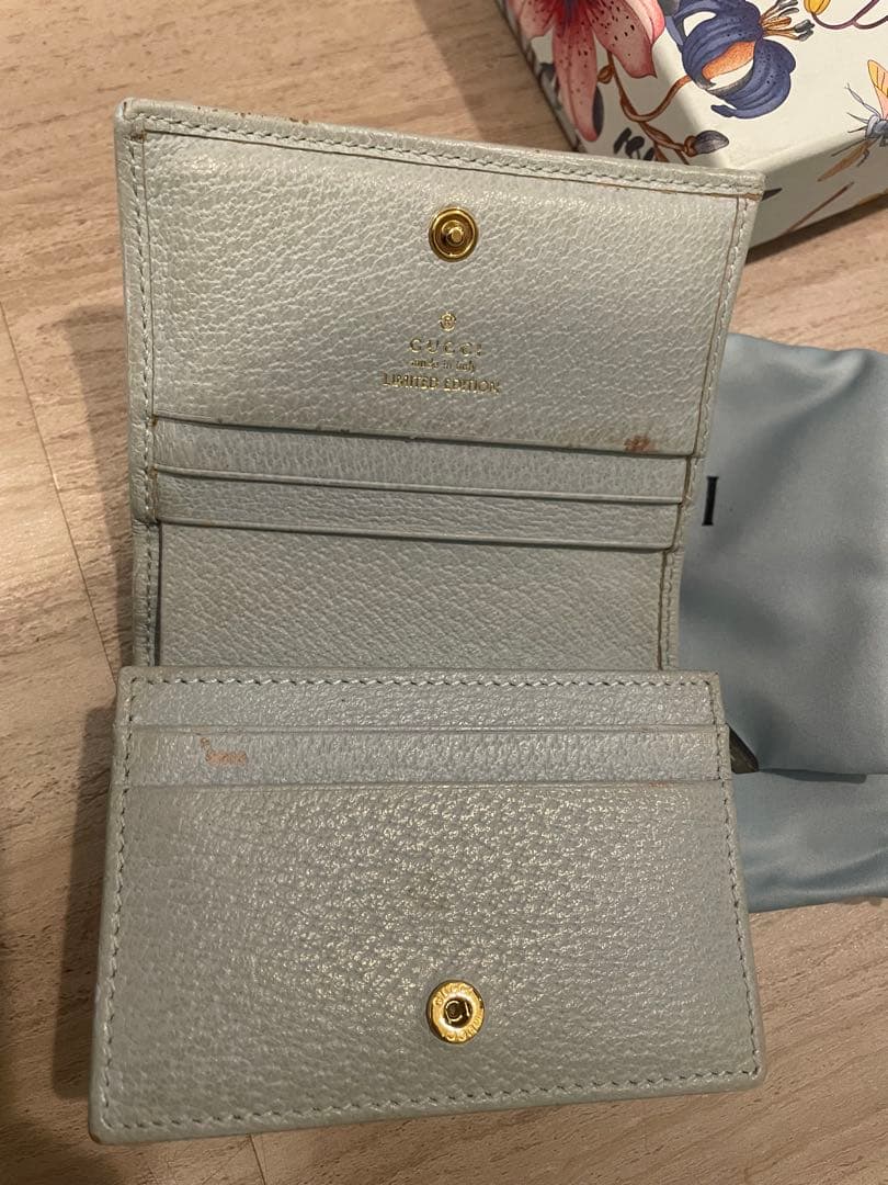 グッチ　GUCCI 二つ折り財布　ミニ 花柄 フローラプリント日本限定　水色