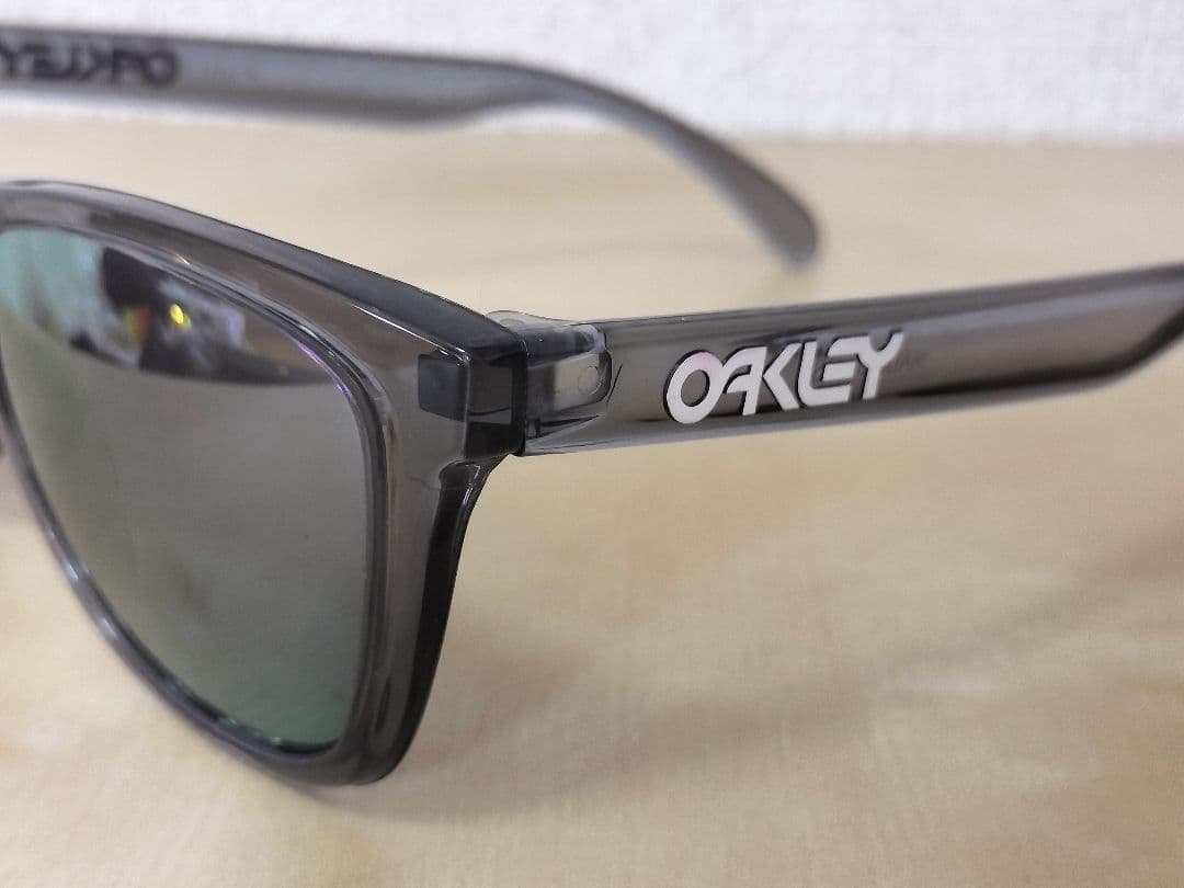 超美品 OAKLEY FROGSKINS