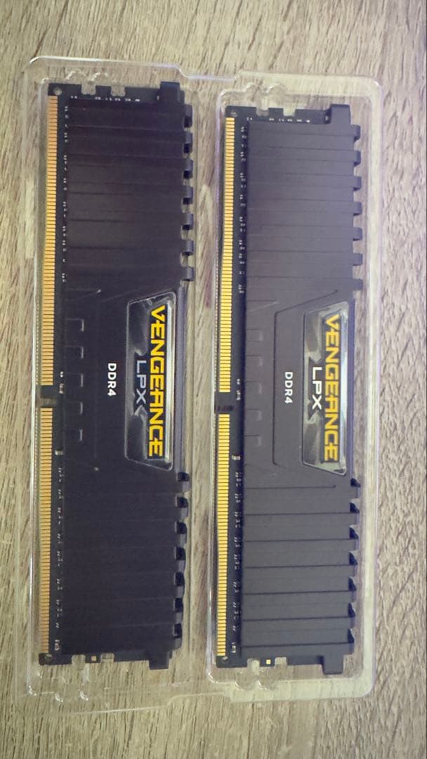 メモリー CORSAIR DDR4 32GB（16G×2）3200MHz