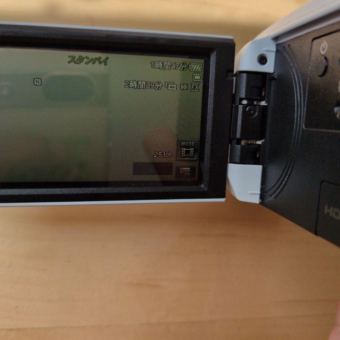 SONY HDR-CX670 ホワイト ビデオカメラ 本体　充電池２個付き卒業式