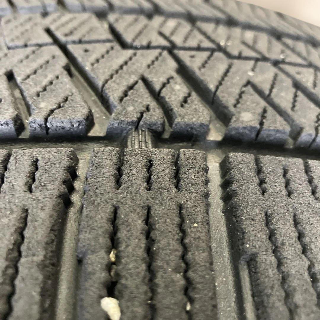 BRIDGESTONE 225/45R18BLIZZAKVRX2 4本クラウン