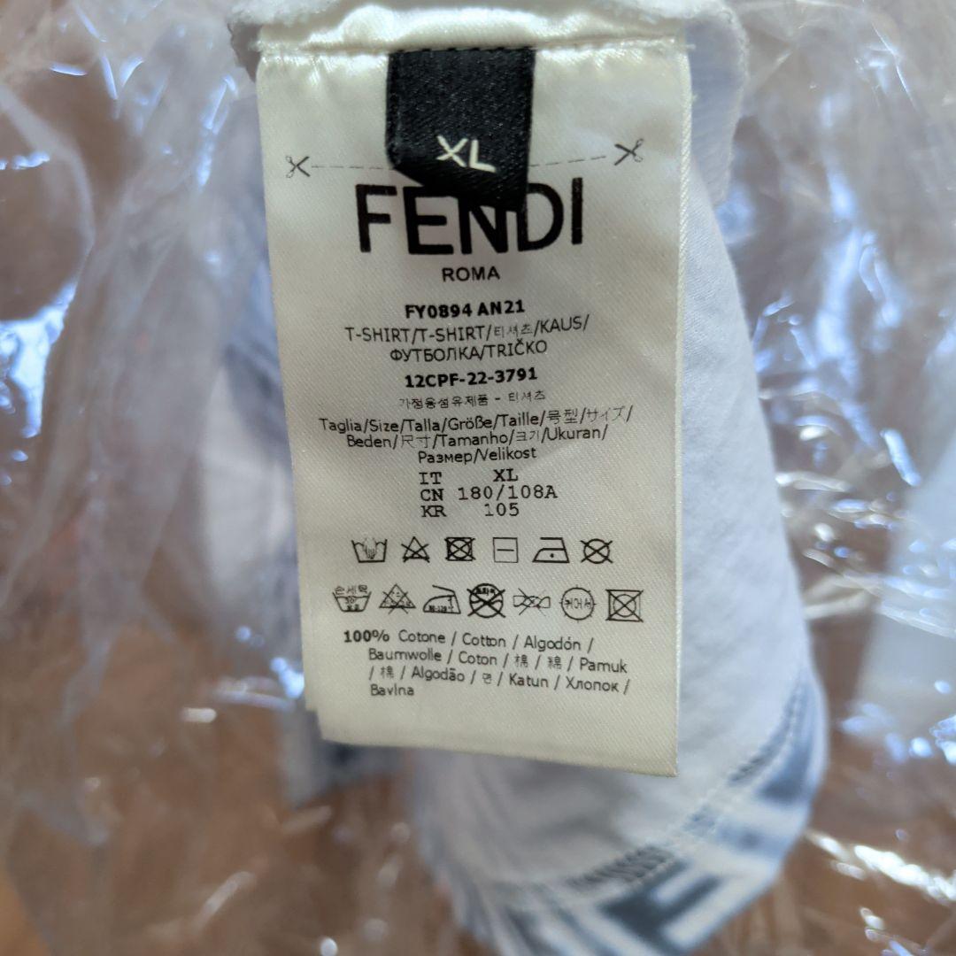 【在庫処分】Fendi フェンディ　Tシャツ