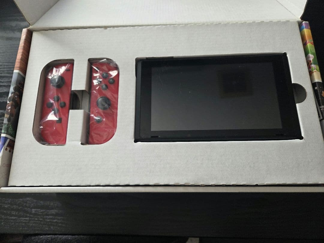 Nintendo Switch 赤
