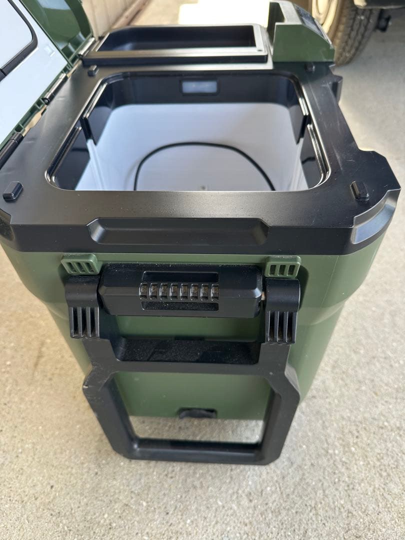 HiKOKI 冷温庫 クーラーボックス コードレス UL-18DC