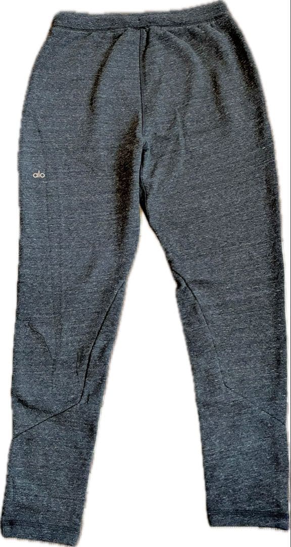 【新品】alo yoga グレー ヨガパンツ