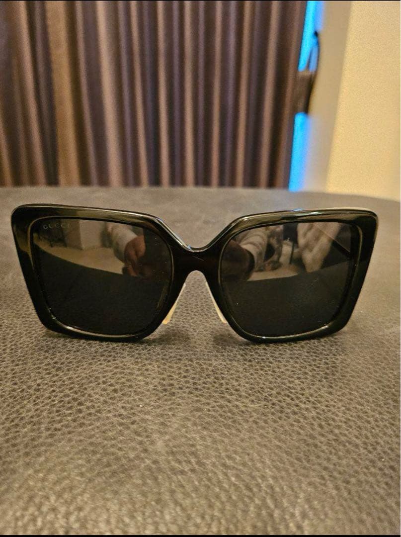 GUCCI GG0435SA ブラックサングラス