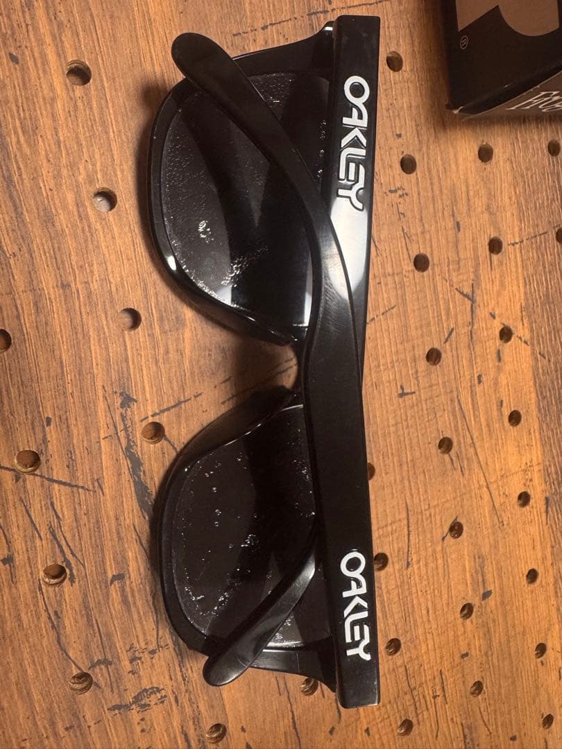 Oakley Frogskins ブラックサングラス