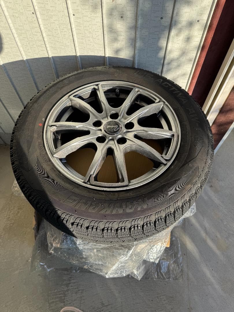 【1/4】205/65R16 NANKANG AW-1 スタッドレス ホイール