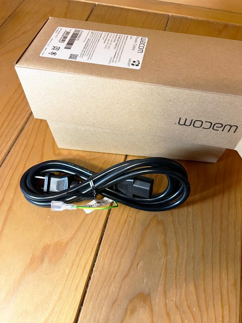 Wacom Cintiq 16 液タブ本体 純正スタンド付きDTK1660K0D