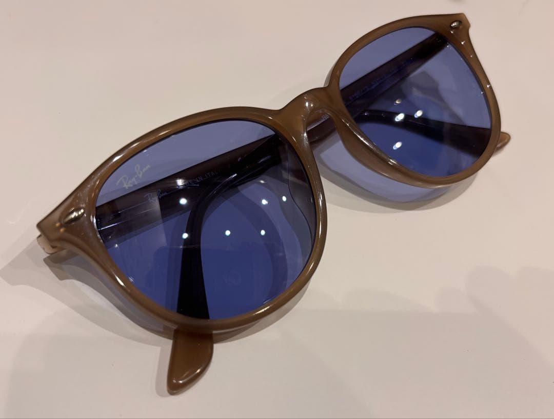 レイバン海外モデルRB4305F6166/13サングラス国内未発売